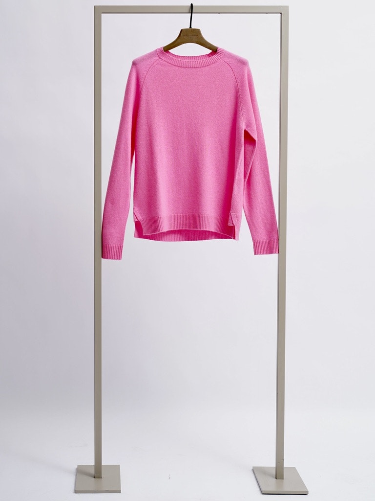 R-Neck Pullover