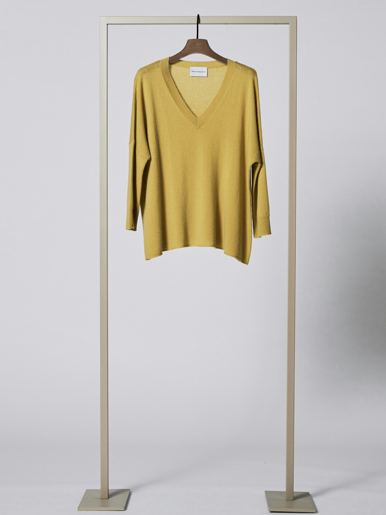 V-Neck Pullover