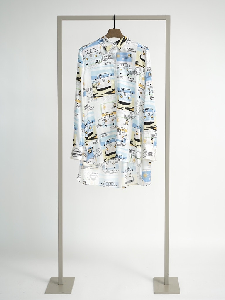 Seidenbluse mit Kragen