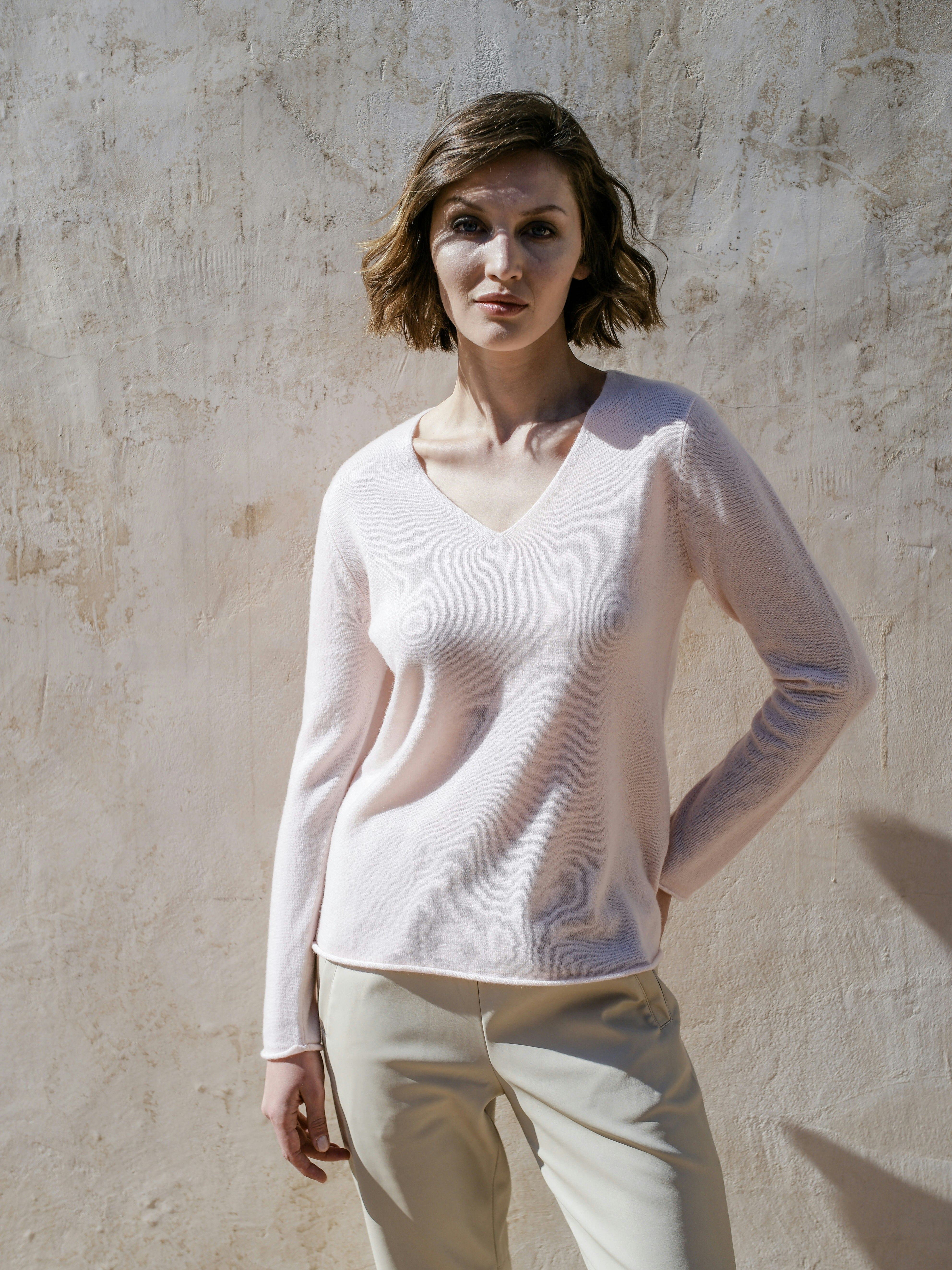 V-Neck Pullover