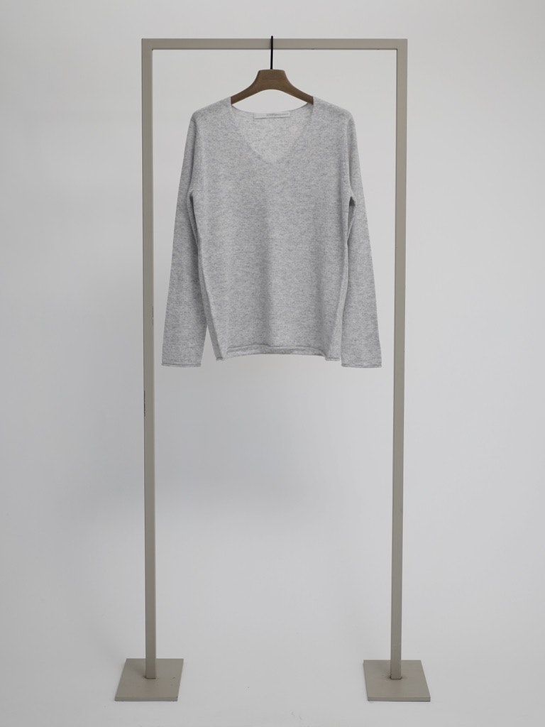V-Neck Pullover