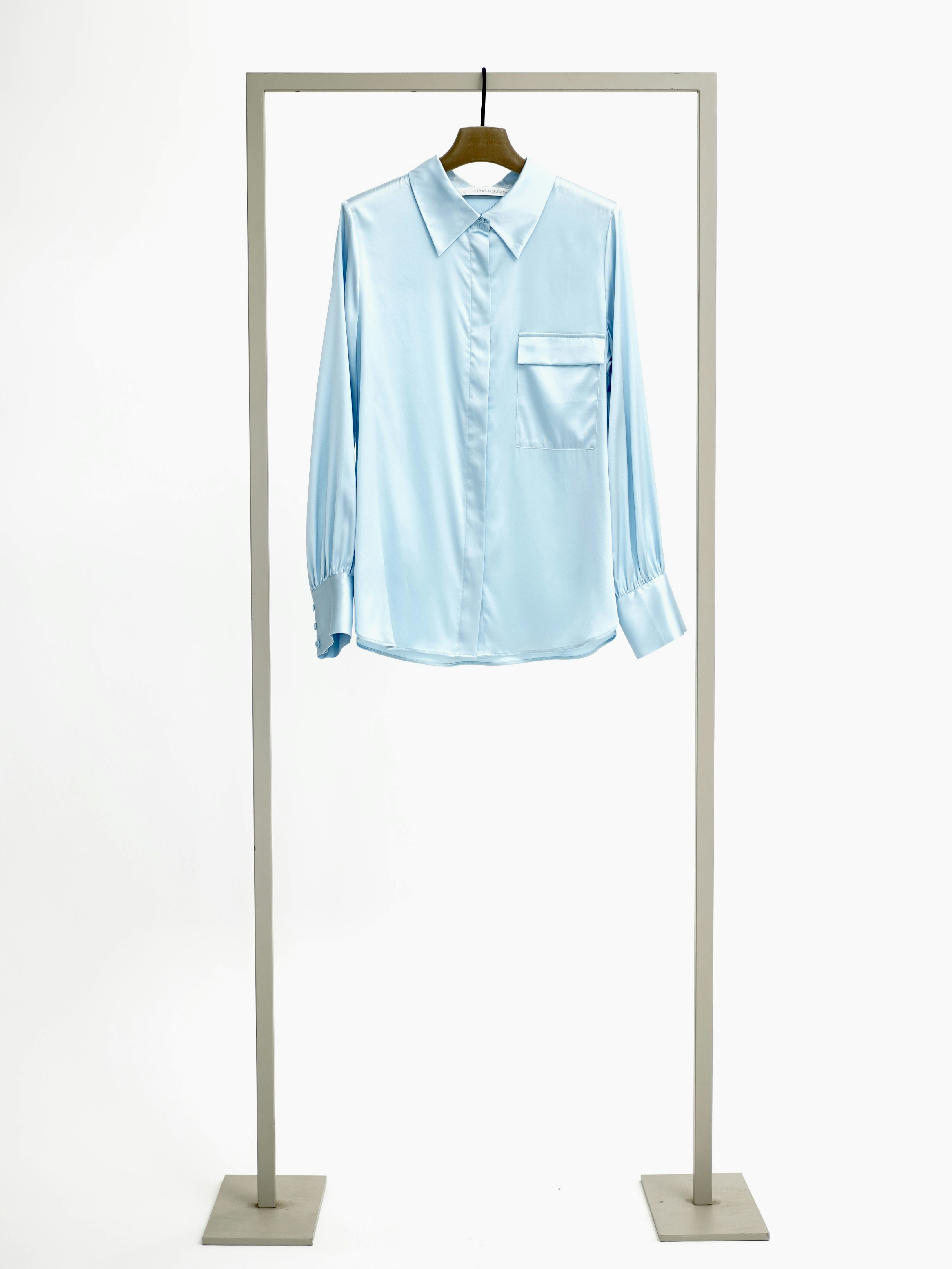 Shirt-collar blouse