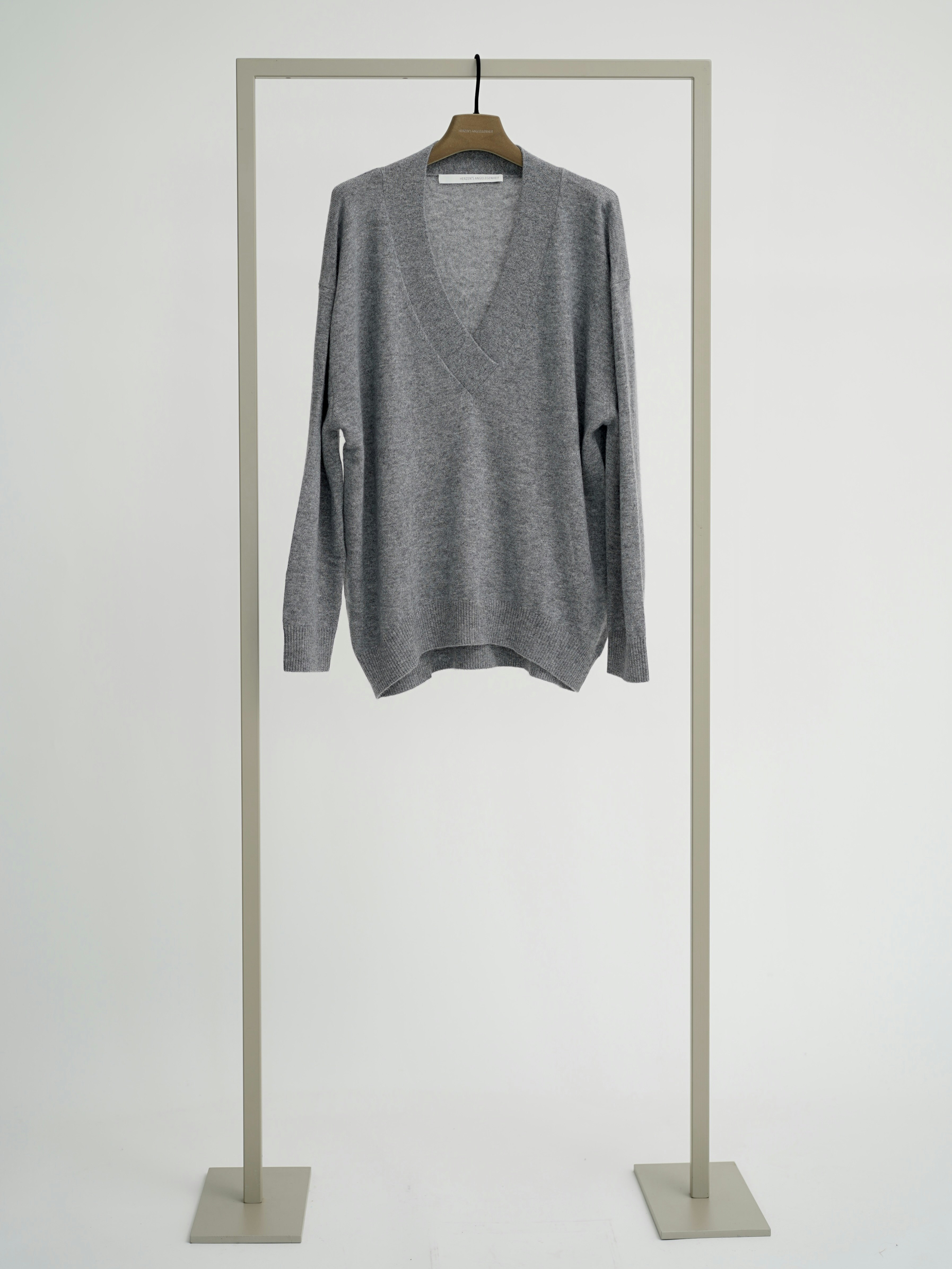 V-Neck Pullover
