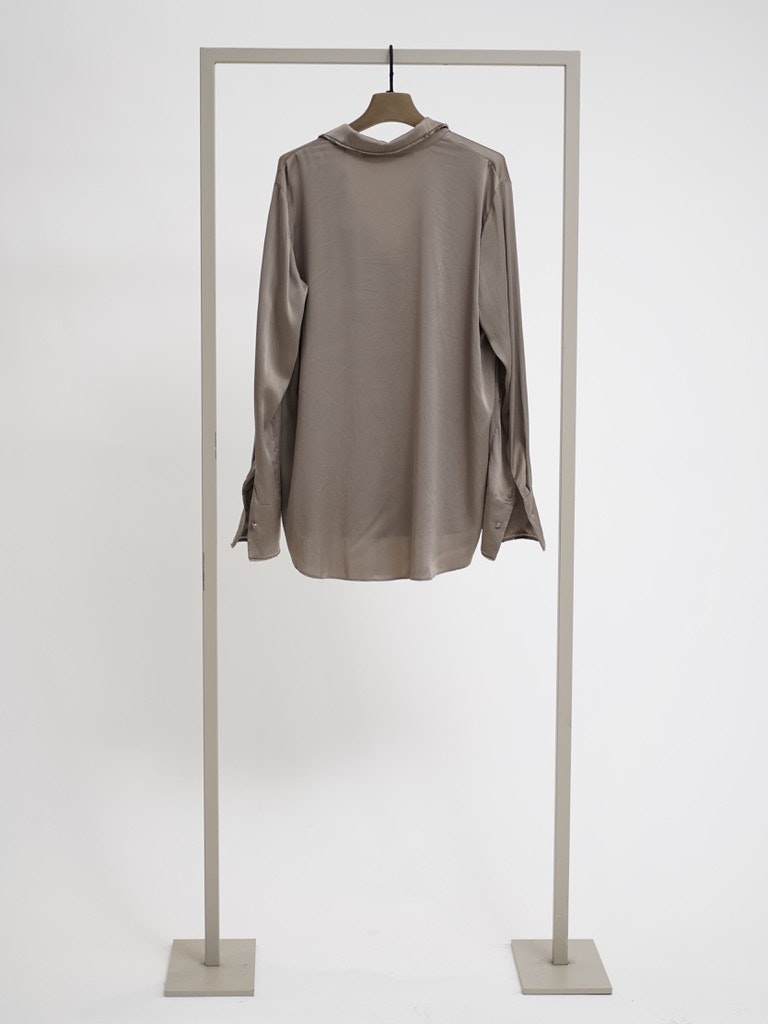 Seidenbluse mit Hemdkragen