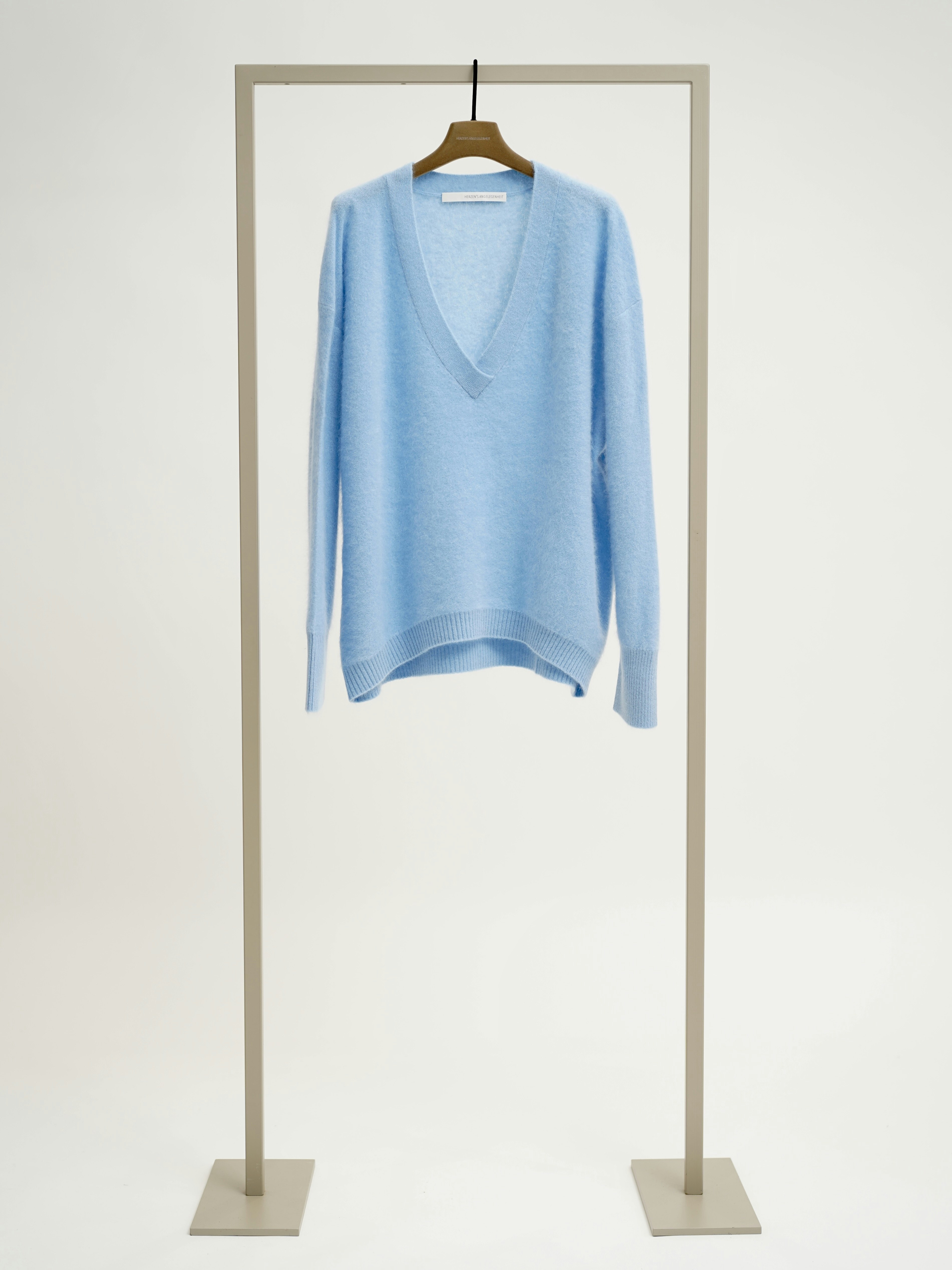 V-Ausschnitt-Pullover