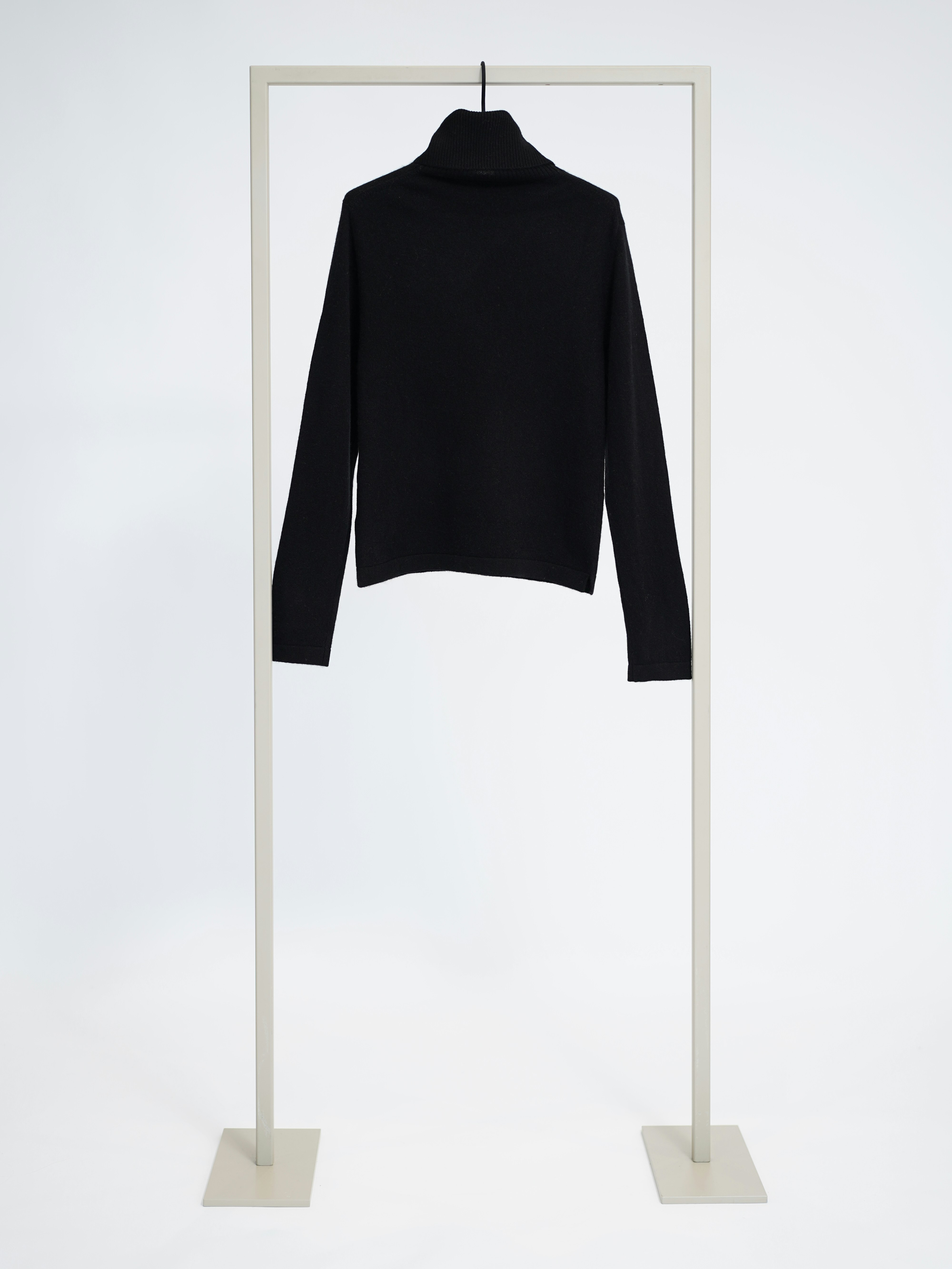 Rollkragen-Pullover
