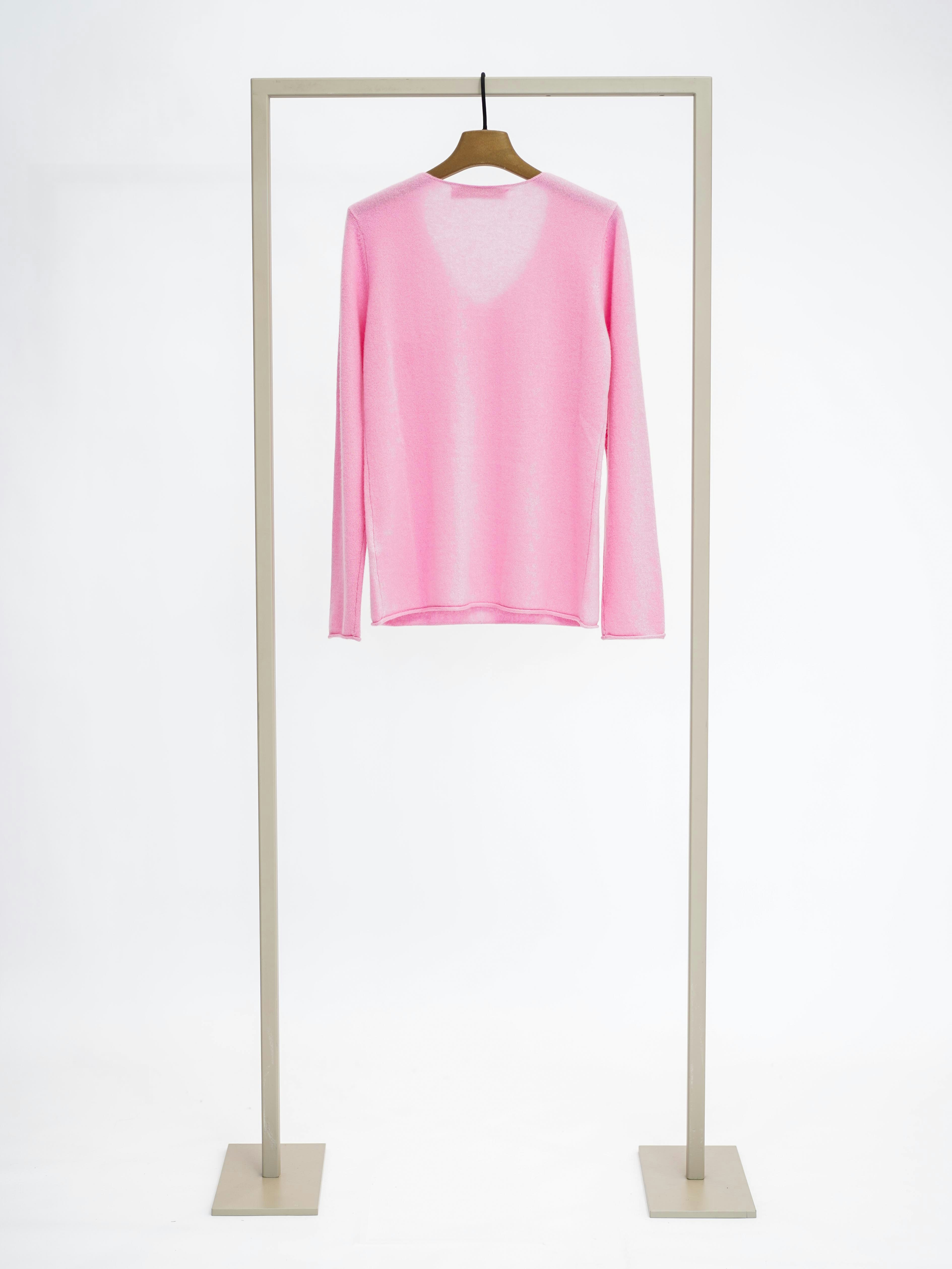 Cashmere pullover v-neck